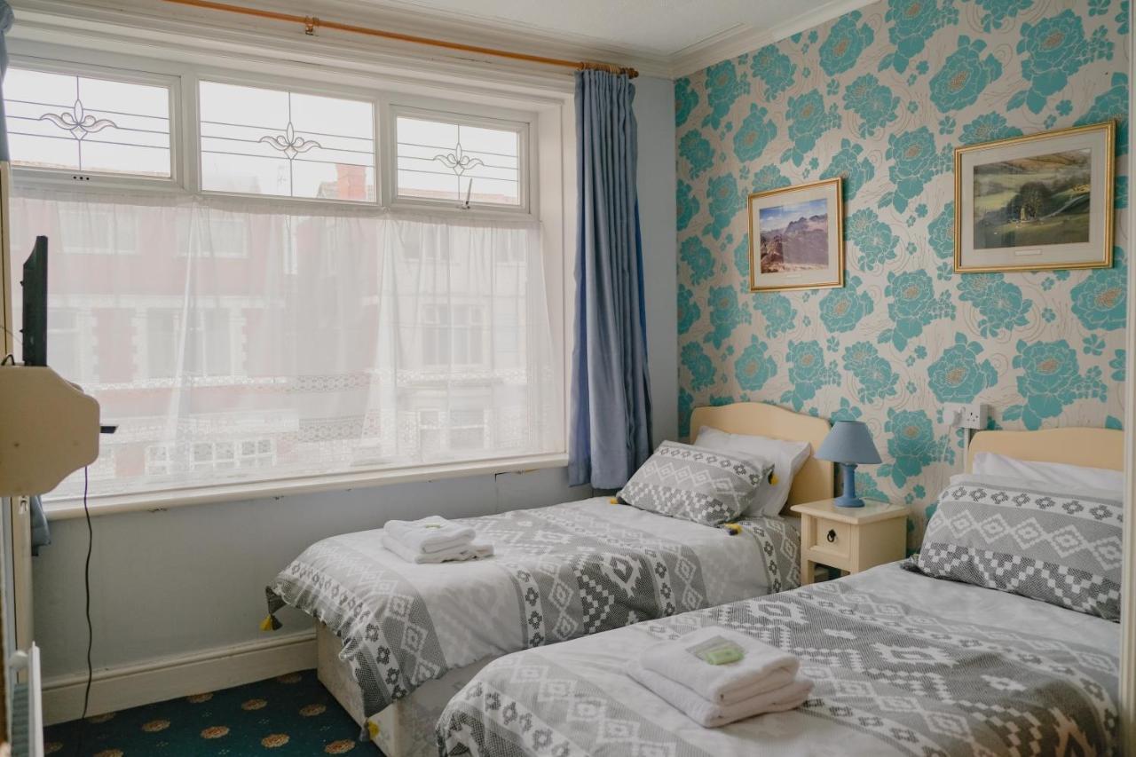 The Glen Stuart Hotel Blackpool Extérieur photo